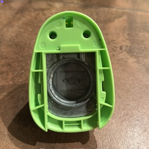 The Paper Studio 1.5” Circle Punch - Picture 3 of 3